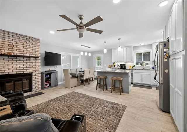 5th image of 10 Mascot Dr, Rochester, NY 14626 | MLS# R1689992