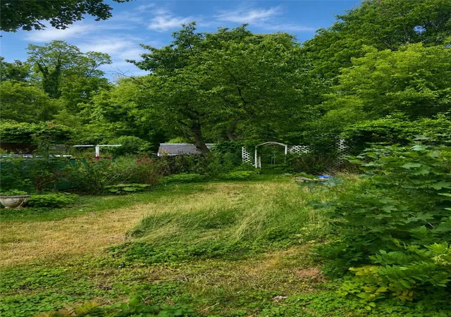 Homes for sale in Geneva City, NY | 41 Humbert St, Geneva City, NY 14456 | MLS# R1693885