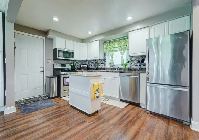 Photo 4 of Sale Pending at 243 Eden Ln, Rochester, NY 14626 | MLS# R1693916 | Listing updated on 2026-07-07