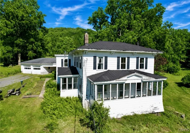 Photo 3 of Single family home for sale at 2582 Pompey Holw Rd, Cazenovia, NY 13035 | MLS# S1693256 | Listing updated on 2026-07-26