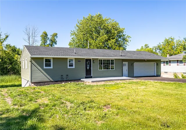 Homes for sale in Clarkson, NY | 9678 W Ridge Rd, Clarkson, NY 14420 | MLS# R1693983
