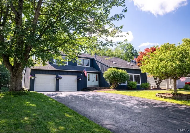 1st image of 6102 Owlwood Dr, Cicero, NY 13039 | MLS# S1693322