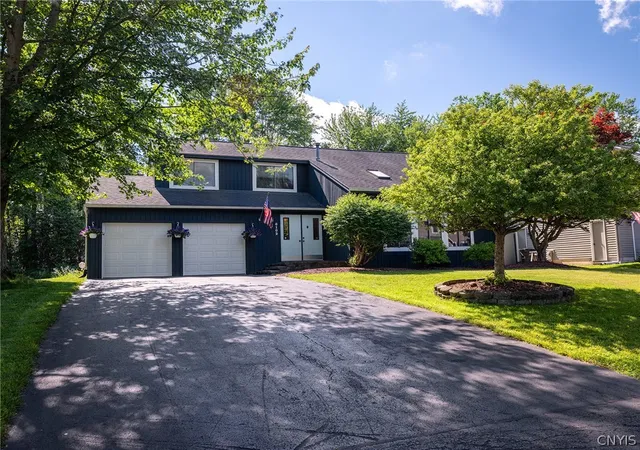 3rd image of 6102 Owlwood Dr, Cicero, NY 13039 | MLS# S1693322