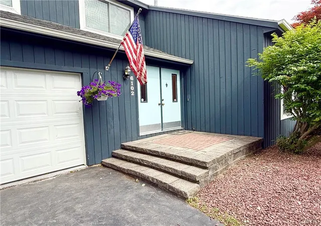 5th image of 6102 Owlwood Dr, Cicero, NY 13039 | MLS# S1693322