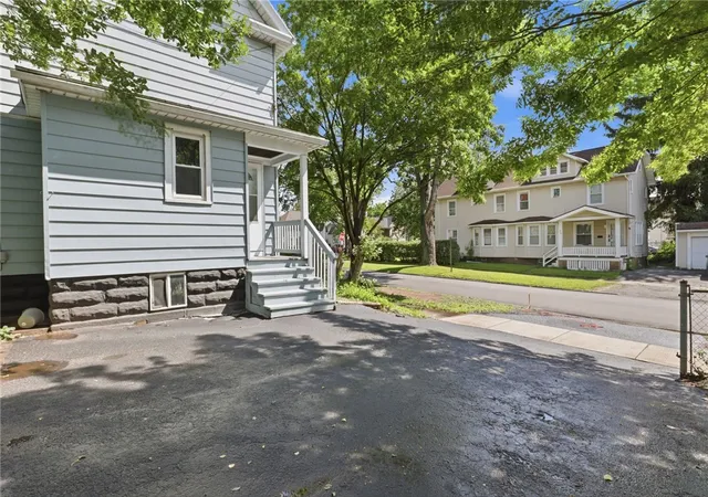 Photo 29 of Single family home for sale at 133 Parkside Ave, Rochester, NY 14609 | MLS# R1694035 | Listing updated on 2026-07-22