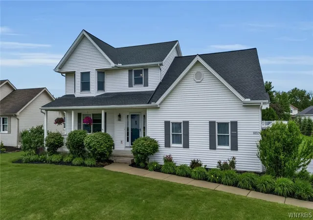 4th image of 8892 Michael Douglas Dr, Clarence Center, NY 14032 | MLS# B1693738