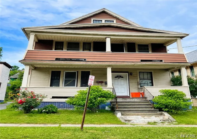 Homes for sale in Utica, NY | 823 Oswego St, Utica, NY 13502 | MLS# S1694062