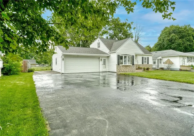 Homes for sale in Gates, NY | 68 Koladyne Ave, Gates, NY 14606 | MLS# R1694049