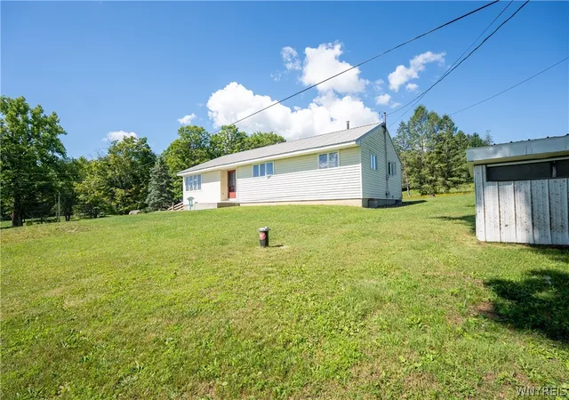 Photo 3 of Sale Pending at 9943 Cottage Nashville Rd, South Dayton, NY 14138 | MLS# B1693580 | Listing updated on 2026-07-31