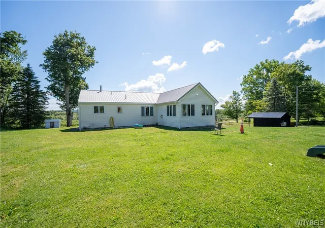 Photo 4 of Sale Pending at 9943 Cottage Nashville Rd, South Dayton, NY 14138 | MLS# B1693580 | Listing updated on 2026-07-31