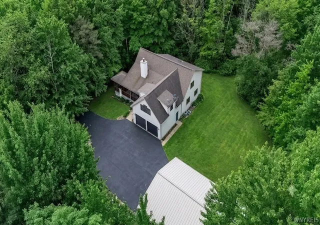 1st image of 12940 Sanders Hill Rd, Holland, NY 14080 | MLS# B1693310