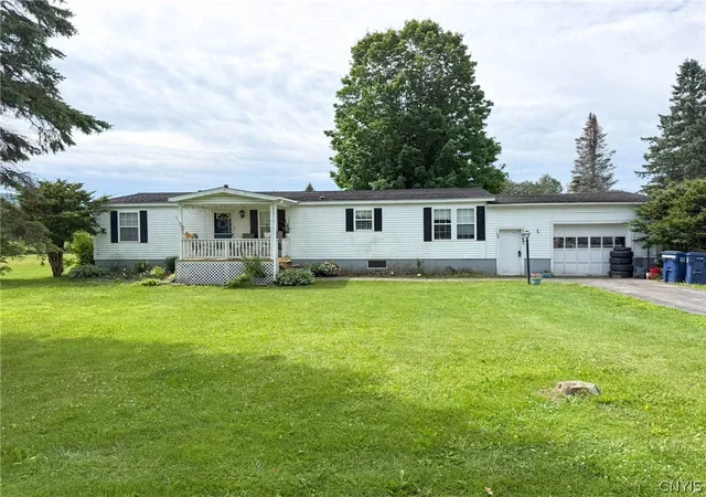 36th image of 164 E Main St, Milford, NY 13807 | MLS# S1693732