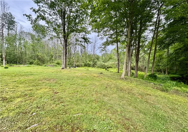 Photo 4 of Single family home for sale at 19 Miner Rd, Oswego, NY 13126 | MLS# R1694079 | Listing updated on 2026-08-04