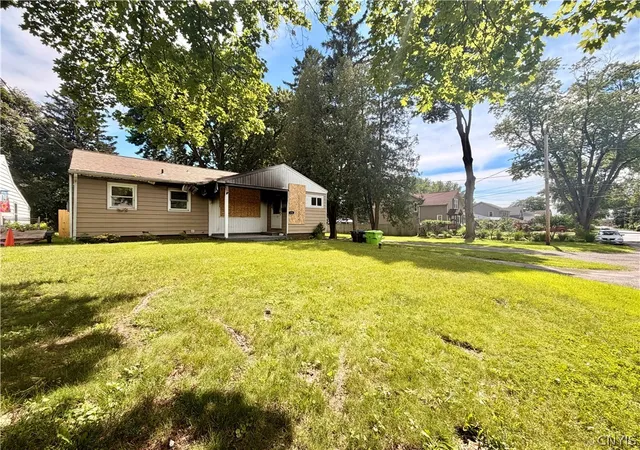 17th image of 140 Campbell Rd, Salina, NY 13211 | MLS# S1693850