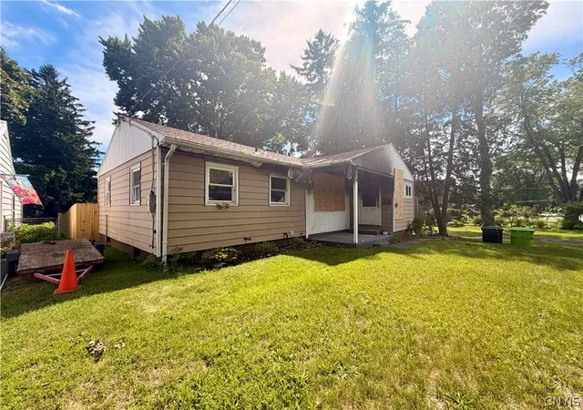 2nd image of 140 Campbell Rd, Salina, NY 13211 | MLS# S1693850