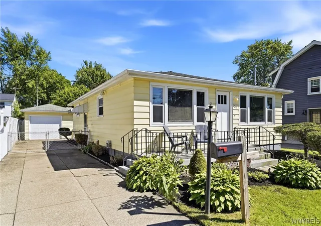 3rd image of 277 Fredericka St, North Tonawanda, NY 14120 | MLS# B1691519