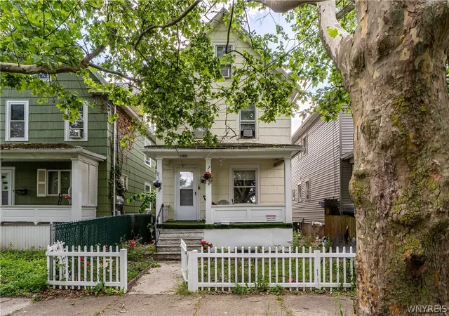1st image of 2523 Falls St, Niagara Falls, NY 14303 | MLS# B1694117