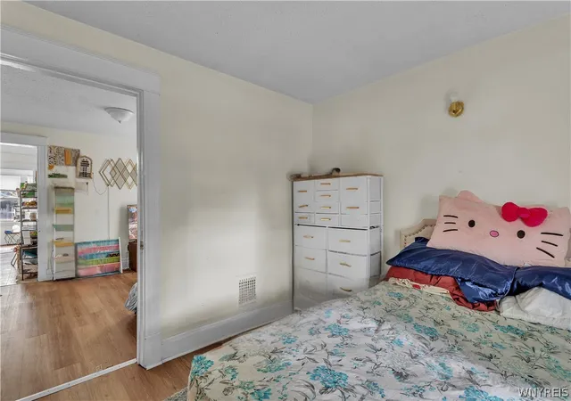 3rd image of 2523 Falls St, Niagara Falls, NY 14303 | MLS# B1694117