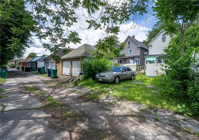 8th image of 2523 Falls St, Niagara Falls, NY 14303 | MLS# B1694117