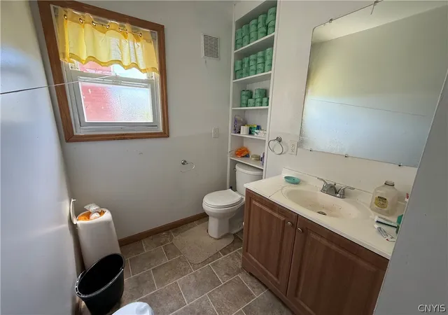 Photo 4 of Sale Pending at 1519 Butternut St, Syracuse, NY 13208 | MLS# S1693773 | Listing updated on 2026-07-22