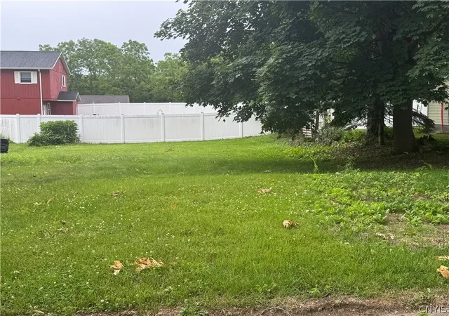 Photo 20 of Sale Pending at 1 Palmer Ave, Whitesboro, NY 13492 | MLS# S1693901 | Listing updated on 2026-07-15