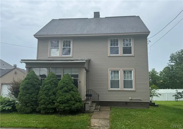 Photo 3 of Sale Pending at 1 Palmer Ave, Whitesboro, NY 13492 | MLS# S1693901 | Listing updated on 2026-07-15