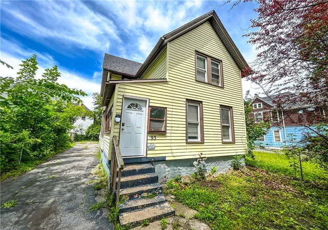 1st image of 93 York St, Rochester, NY 14611 | MLS# R1693963