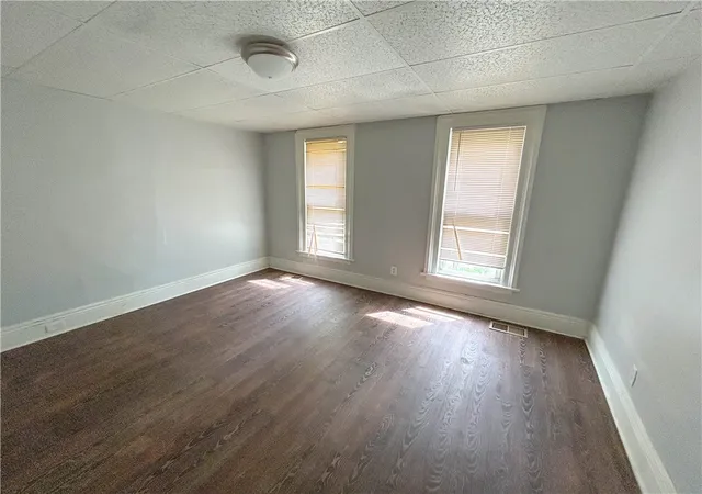 3rd image of 93 York St, Rochester, NY 14611 | MLS# R1693963