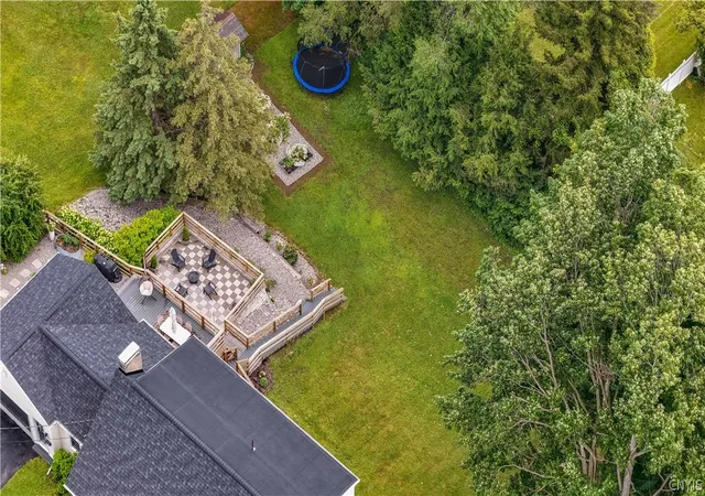 Photo 3 of Sale Pending at 3 Gilbert Rd, Whitesboro, NY 13492 | MLS# S1692986 | Listing updated on 2026-07-24