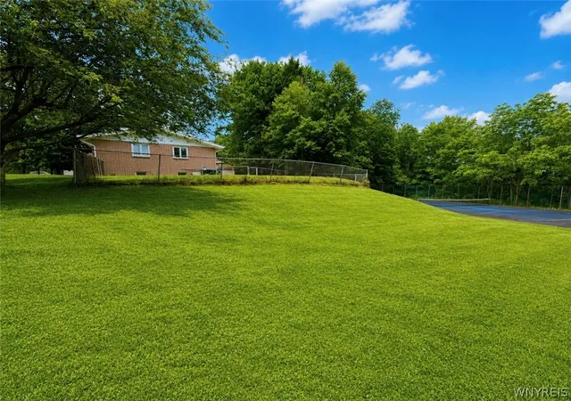 5th image of 8 Drake Ext Ave, Hanover, NY 14136 | MLS# B1693740