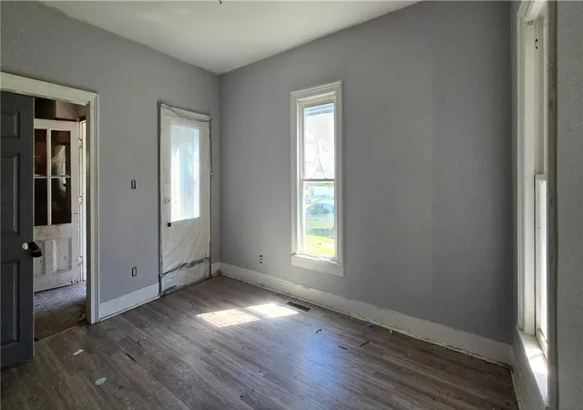 Photo 3 of Single family home for sale at 400 Baty St, Elmira, NY 14904 | MLS# R1693015 | Listing updated on 2026-07-19