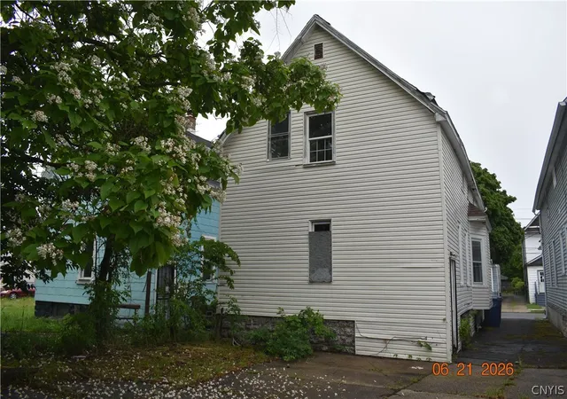 Photo 3 of Sale Pending at 640 Goodyear Ave, Buffalo, NY 14211 | MLS# S1693899 | Listing updated on 2026-07-30