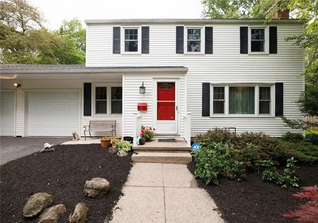 Homes for sale in Penfield, NY | 11 Colonial Dr, Penfield, NY 14526 | MLS# R1694155
