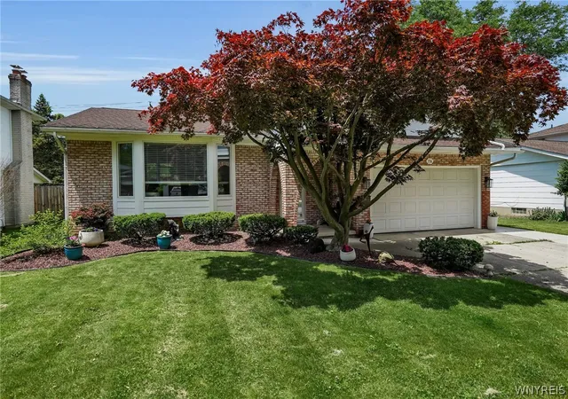 Homes for sale in Amherst, NY | 336 Seabrook Dr, Amherst, NY 14221 | MLS# B1694167
