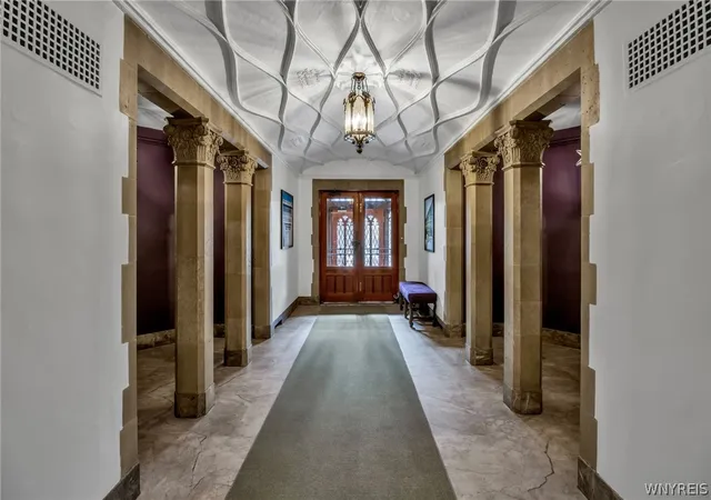 3rd image of 800 W Ferry St #3B, Buffalo, NY 14222 | MLS# B1693362