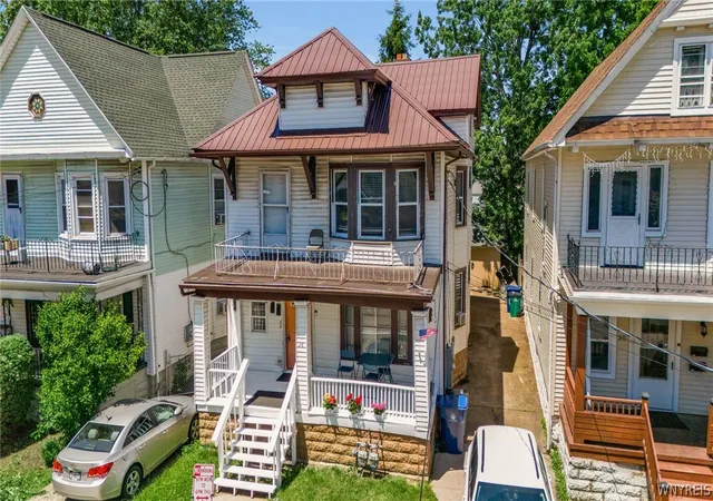 2nd image of 28 Geary St, Buffalo, NY 14210 | MLS# B1694140