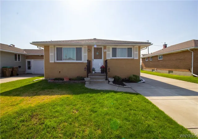 Photo 2 of Single family home for sale at 60 Joanne Ln, Buffalo, NY 14227 | MLS# B1694237 | Listing updated on 2026-07-22