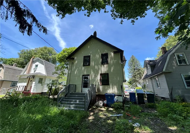 Photo 3 of Single family home for sale at 411 Cottage St, Rochester, NY 14611 | MLS# R1694157 | Listing updated on 2026-07-09