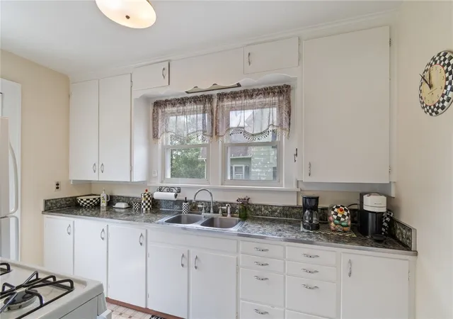 Photo 4 of Sale Pending at 4709 Gorham St, Canandaigua, NY 14424 | MLS# R1693845 | Listing updated on 2026-07-30