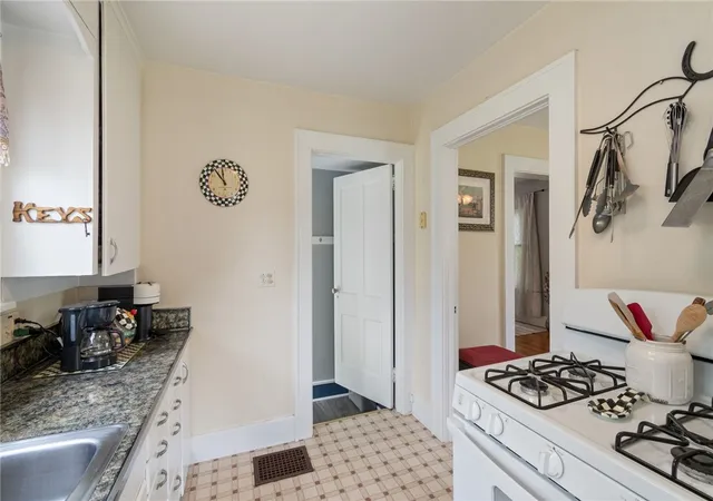 Photo 5 of Sale Pending at 4709 Gorham St, Canandaigua, NY 14424 | MLS# R1693845 | Listing updated on 2026-07-30