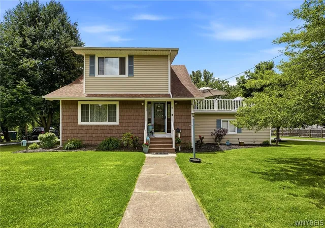 Homes for sale in North Tonawanda, NY | 1422 Payne Ave, North Tonawanda, NY 14120 | MLS# B1693468