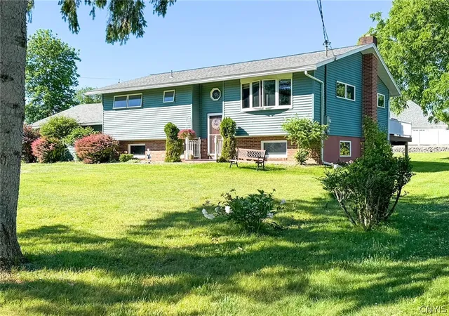 Homes for sale in Whitestown, NY | 1 Mary St, Whitestown, NY 13492 | MLS# S1694246