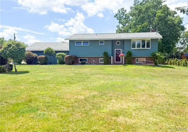 Homes for sale in Whitestown, NY | 1 Mary St, Whitestown, NY 13492 | MLS# S1694246