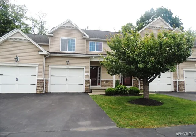 Homes for sale in Lancaster, NY | 155 Slate Bottom Dr, Lancaster, NY 14043 | MLS# B1693975