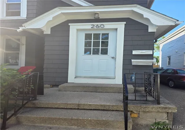 Homes for sale in Buffalo, NY | 260 Saint Lawrence Ave, Buffalo, NY 14216 | MLS# B1693518