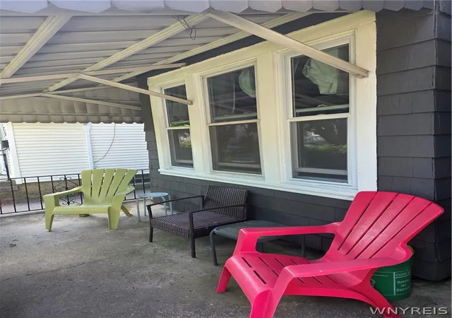 Homes for sale in Buffalo, NY | 260 Saint Lawrence Ave, Buffalo, NY 14216 | MLS# B1693518