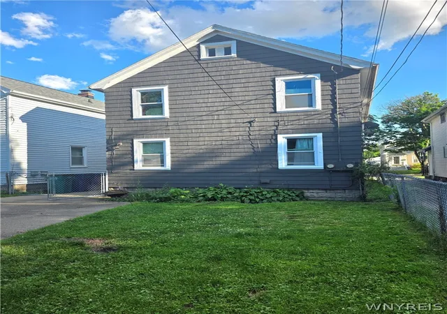 Homes for sale in Buffalo, NY | 260 Saint Lawrence Ave, Buffalo, NY 14216 | MLS# B1693518