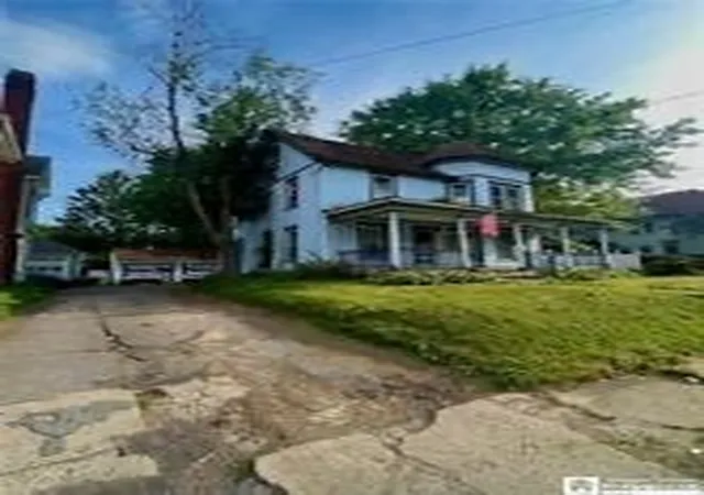2nd image of 346 Crossman St, Jamestown, NY 14701 | MLS# R1692416