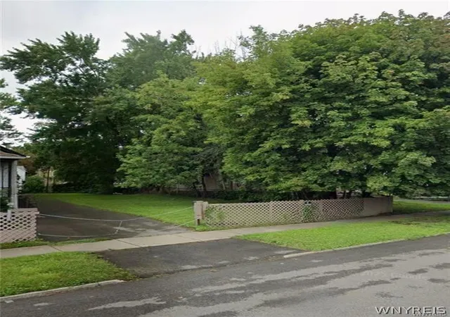 1st image of 1363 North Ave, Niagara Falls, NY 14305 | MLS# B1694300