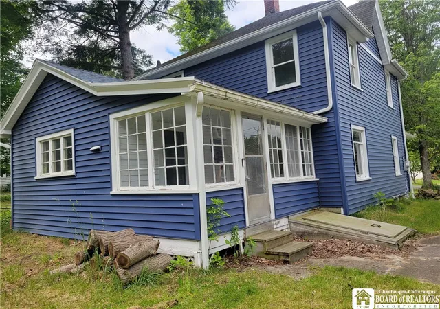 2nd image of 153 Lakeview Ave, Busti, NY 14750 | MLS# R1693568